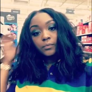 Meet your Posher, Danisha